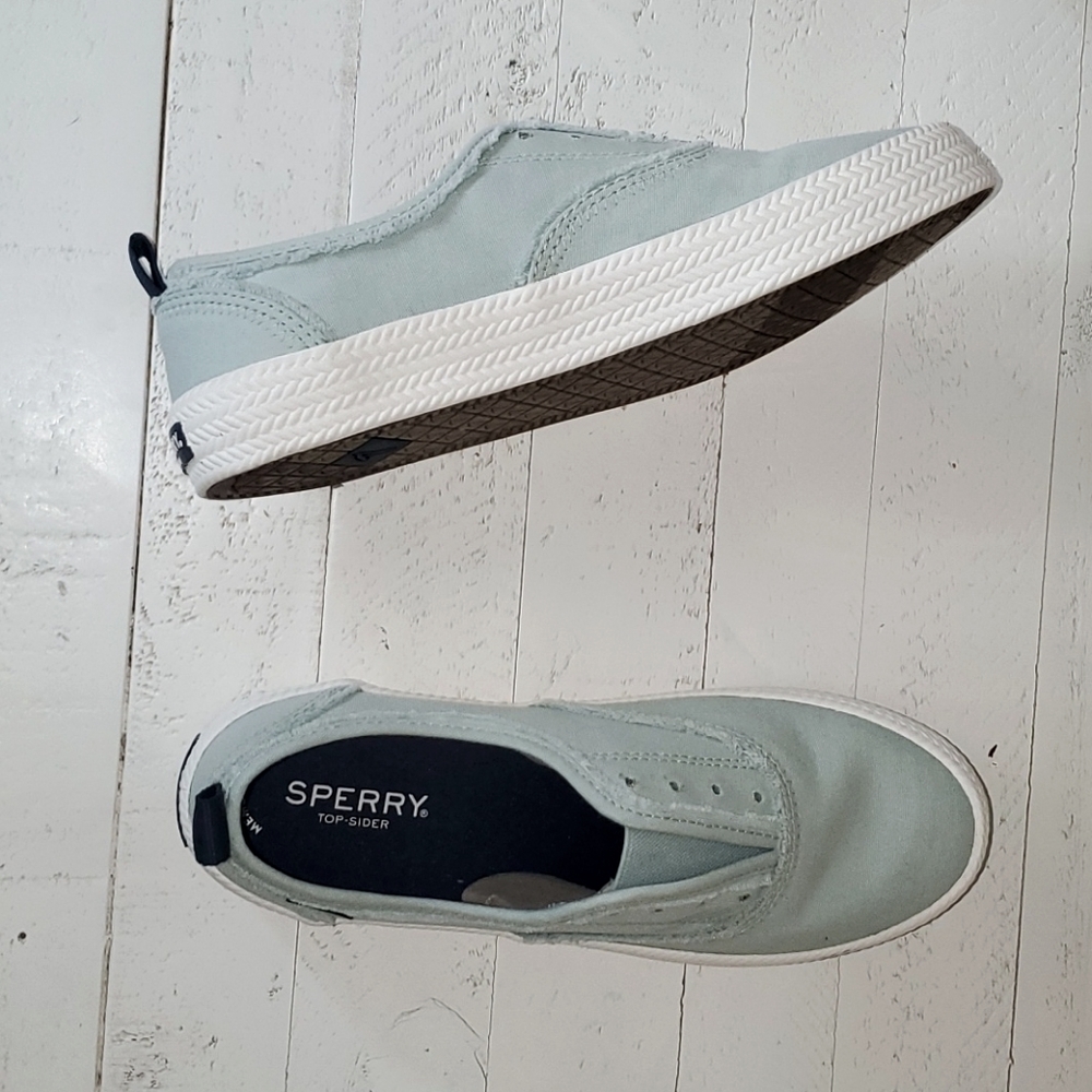 Size 8 mint green sperrys